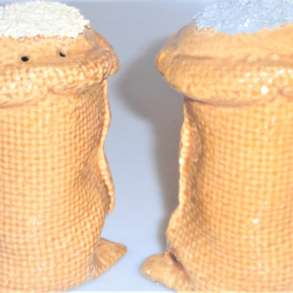 Vintage POTATO SACK Salt & Pepper Shakers Hand Painted Salt & Pepper Collection - Picture 4 of 6